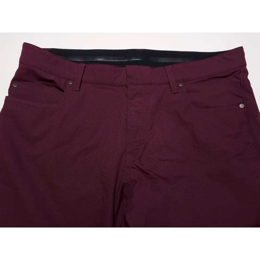 NIKE Golf Pants Men 35x30 Burgundy NWOT Dri-FIT Repel Slim Fit DA3064-610
